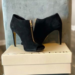 Ann Taylor Mattie Black Suede Zipper Bootie (Shootie). Size 9.